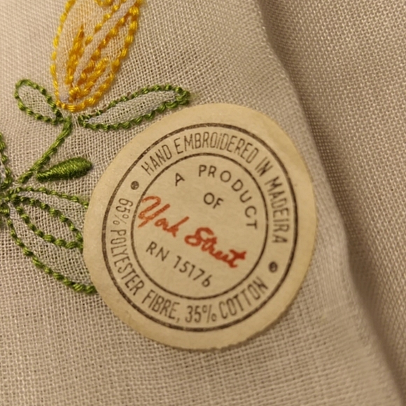York Street Embroidered in Madeira Hankie - Picture 6 of 8